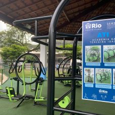 Academia na Praça Barão da Taquara teve cinco equipamentos reformados - Divulgação