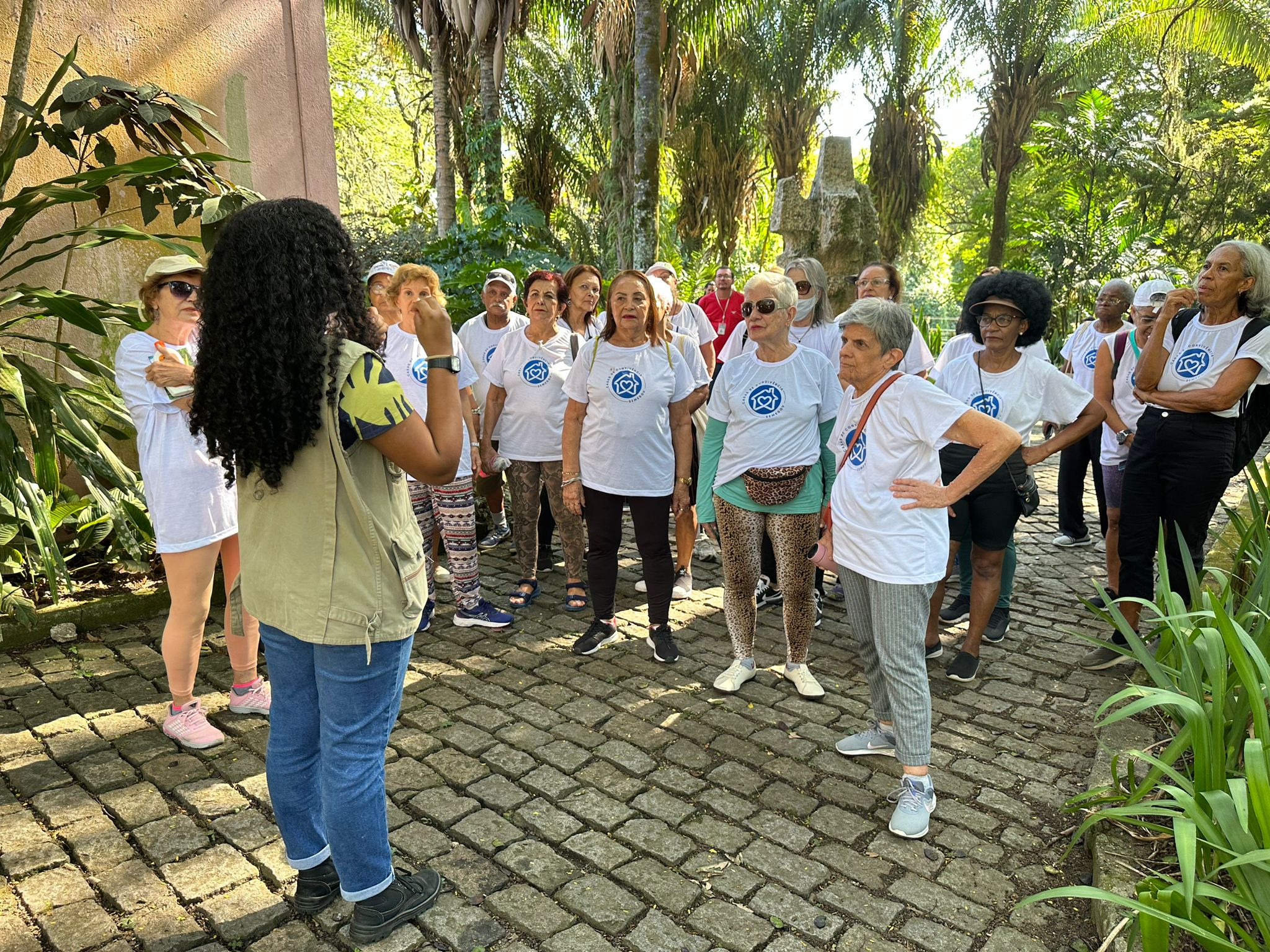 Idosos das casas de convivência Maria Haydée e Lolita Rodrigues trocam experiências e conhecem pontos turísticos - Prefeitura do Rio